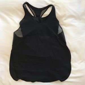 Lululemon 2 in 1 bra and top sz 6